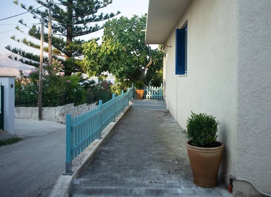 Holiday home Εξοχική Κατοικία Στα Λέπεδα Villa Lixouri